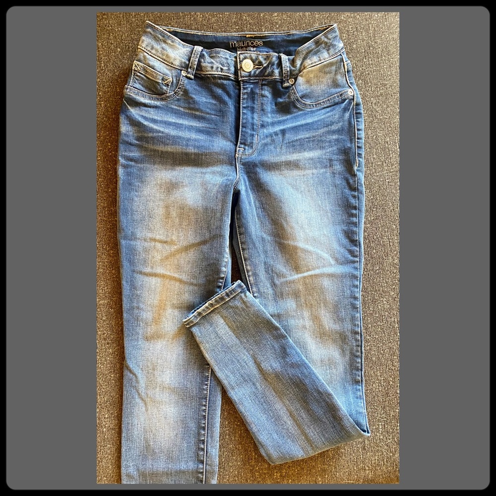 Maurices jeans